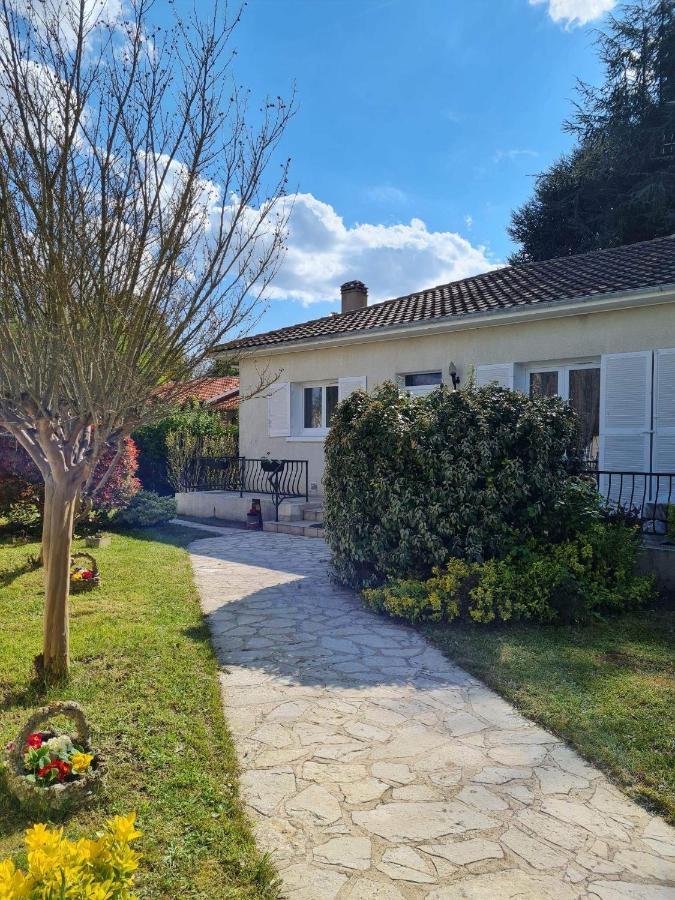 Bed and Breakfast Les Cedres Bleus Saint-Medard-de-Mussidan Экстерьер фото