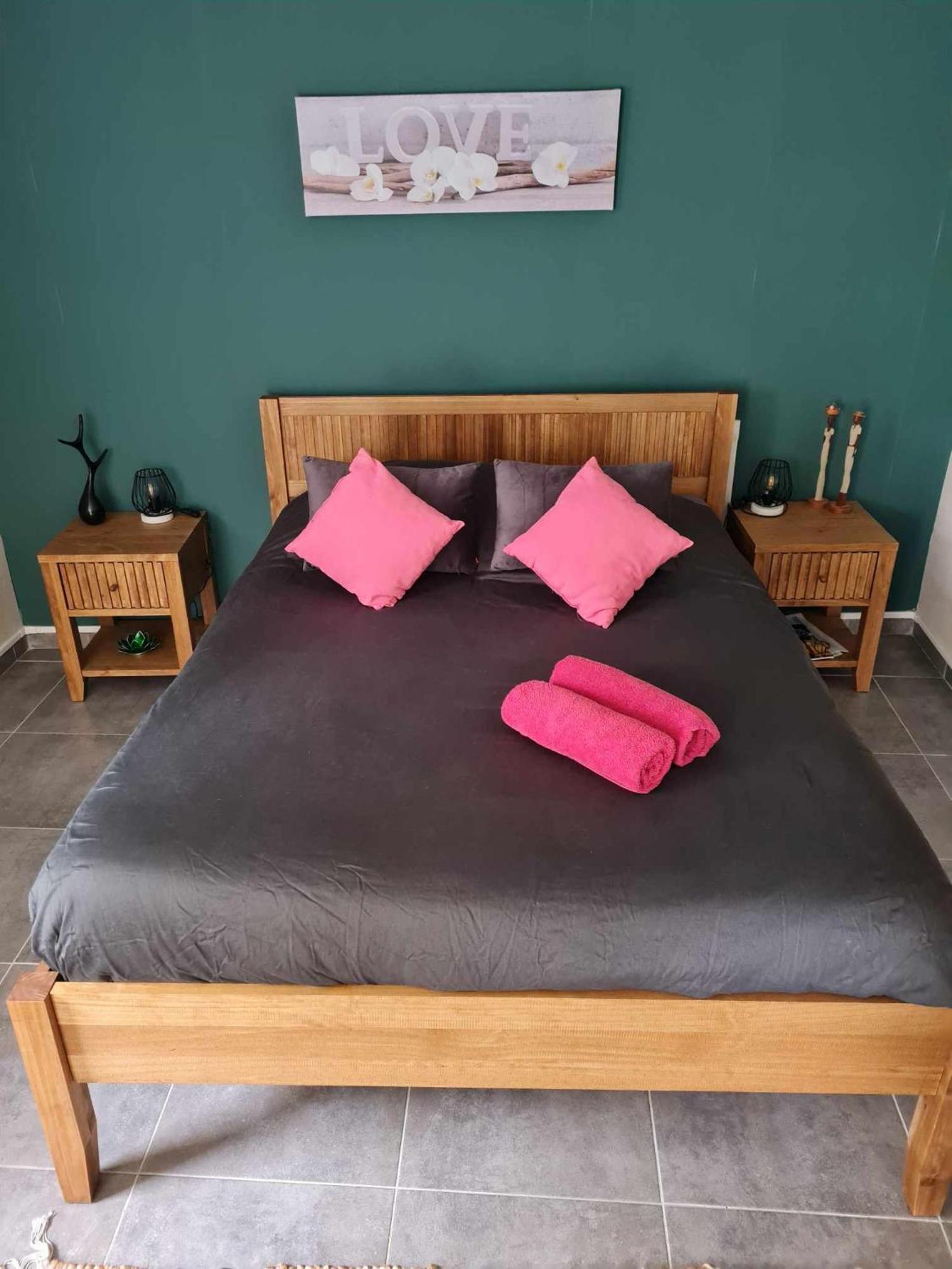 Bed and Breakfast Les Cedres Bleus Saint-Medard-de-Mussidan Экстерьер фото